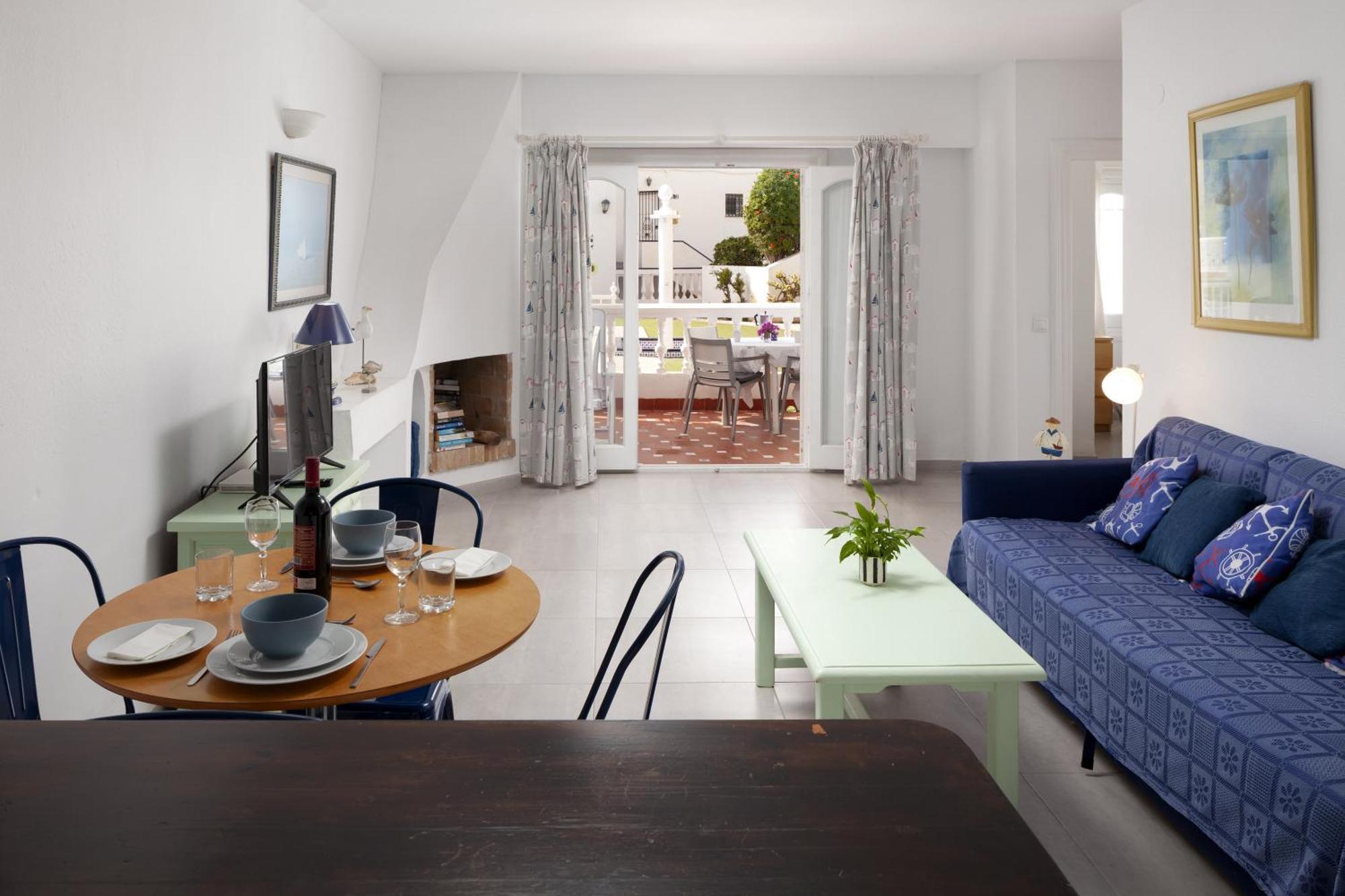 Bright Spacious 1 Bed Apartment Нерха Экстерьер фото