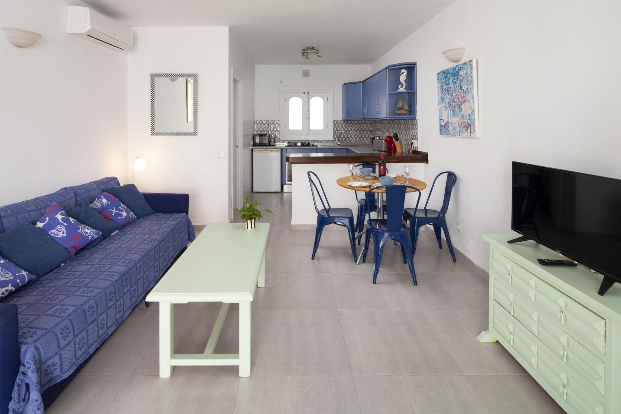 Bright Spacious 1 Bed Apartment Нерха Экстерьер фото